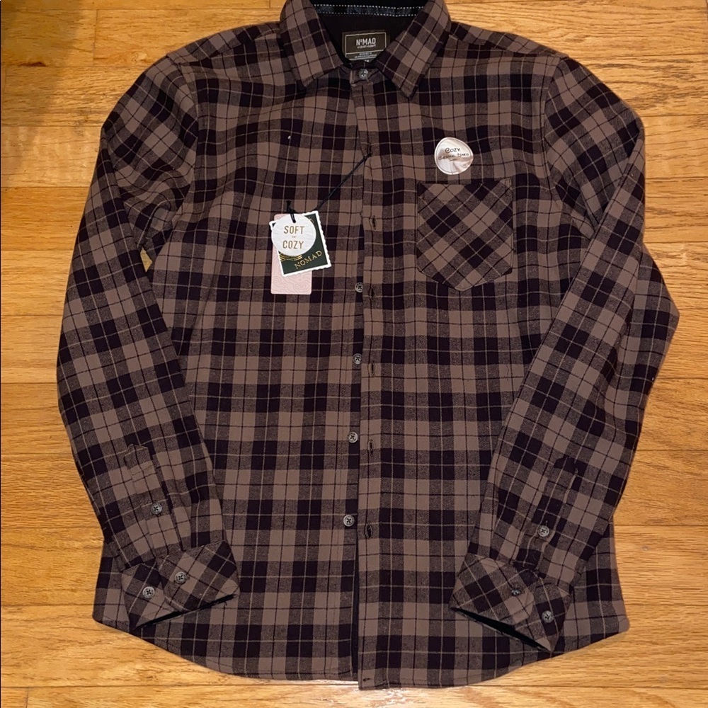 NWT NOMAD Craft Flow Flannel Plaid Button Down, Size
M